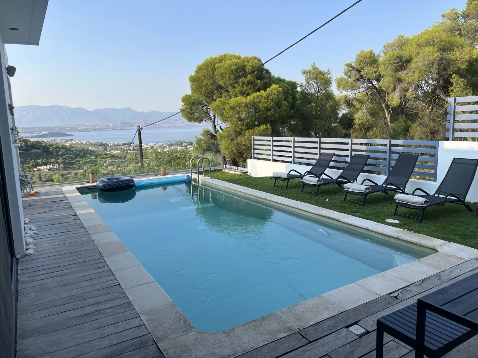 Private pool with sea view